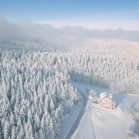 Przystanek Alaska Bed & Breakfast
